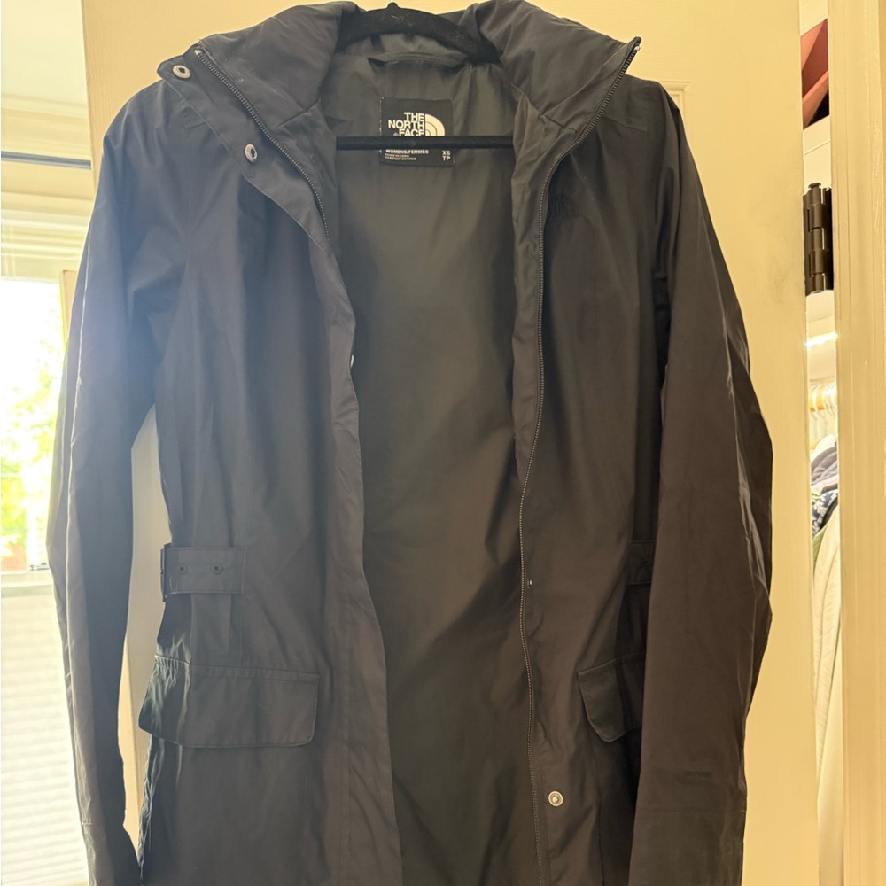 Women’s Northface Black Rain Jacket XS